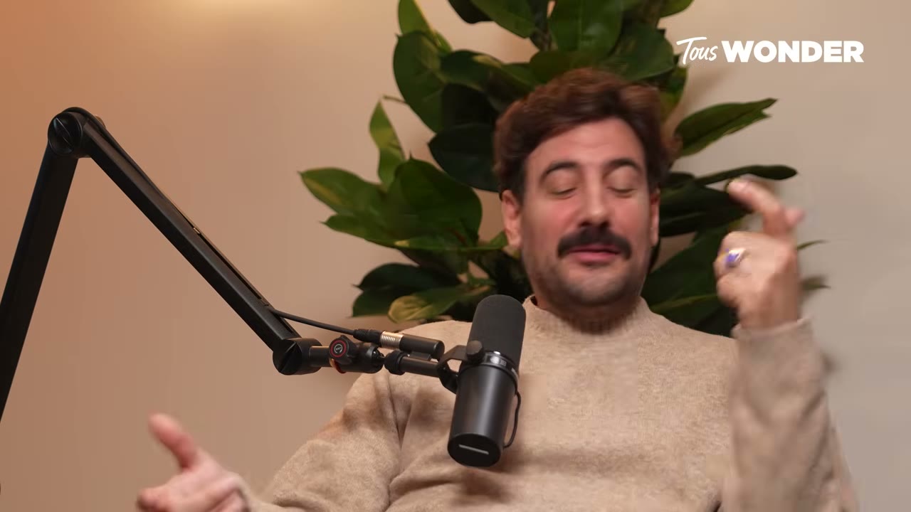 De l'Enfer des BDE aux Zéniths Complets : L'Incroyable Odyssée de Maxime Gasteuil, un Observateur Né — Comment Maxime Gasteuil jongle-t-il entre agenda chargé et l'imprévu du direct ? (0:00)