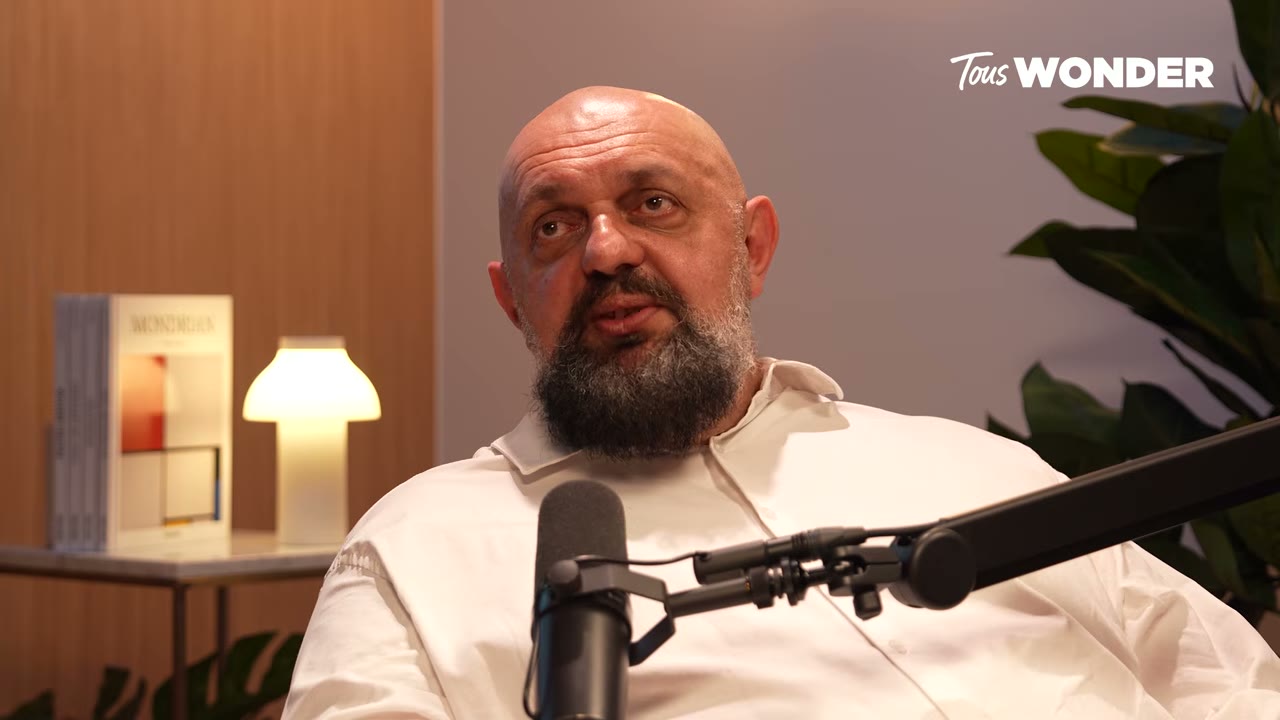 Journal d'un Maton : Plongée Sans Filtre au Cœur des Prisons Françaises — De "maton" à écrivain : Quel est le point de bascule de Sébastien Pitot ? (0:00)