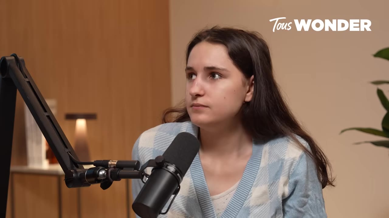 Mon monde intérieur : le récit bouleversant d'Ava et ses 30 alters face au TDI | Podcast Tous Wonder — Quels ont été les premiers signes du trouble dissociatif de l'identité chez Ava ? (3:55) Mon monde intérieur : le récit bouleversant d'Ava et ses 30 alters face au TDI | Podcast Tous Wonder — Quels ont été les premiers signes du trouble dissociatif de l'identité chez Ava ? (3:55)