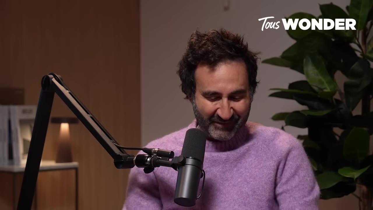 Mathieu Madenian : de la criminologie à la scène, les points de bascule d’un humoriste et d’un père — Comment concilier la vie d'artiste nomade avec les défis de la paternité ? (39:58) Mathieu Madenian : de la criminologie à la scène, les points de bascule d’un humoriste et d’un père — Comment concilier la vie d'artiste nomade avec les défis de la paternité ? (39:58)