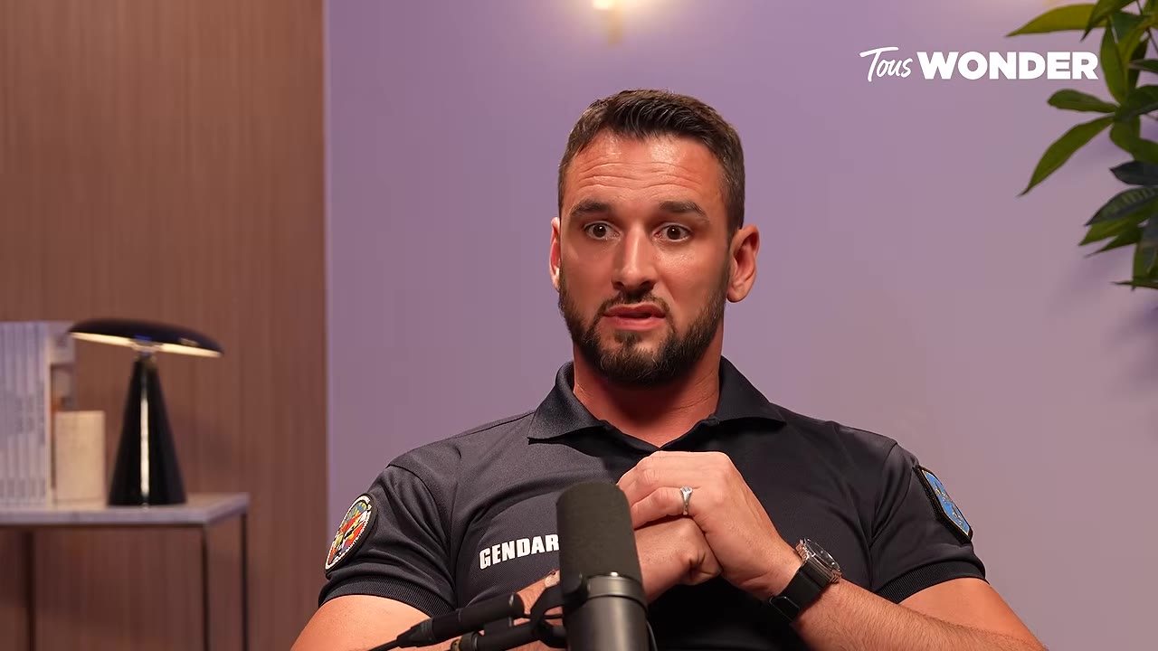 Dans les profondeurs des enquêtes criminelles : le quotidien d’un plongeur de la Gendarmerie — Quelles sont les méthodes technologiques pour sonder les fonds marins ? (14:08) Dans les profondeurs des enquêtes criminelles : le quotidien d’un plongeur de la Gendarmerie — Quelles sont les méthodes