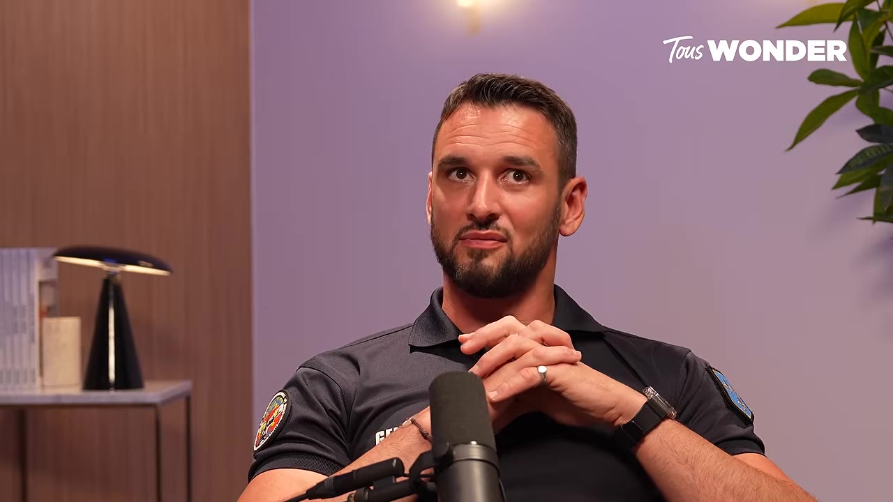 Dans les profondeurs des enquêtes criminelles : le quotidien d’un plongeur de la Gendarmerie — Combien de temps un corps peut-il se conserver sous l'eau ? (29:46) Dans les profondeurs des enquêtes criminelles : le quotidien d’un plongeur de la Gendarmerie — Combien de temps un corps