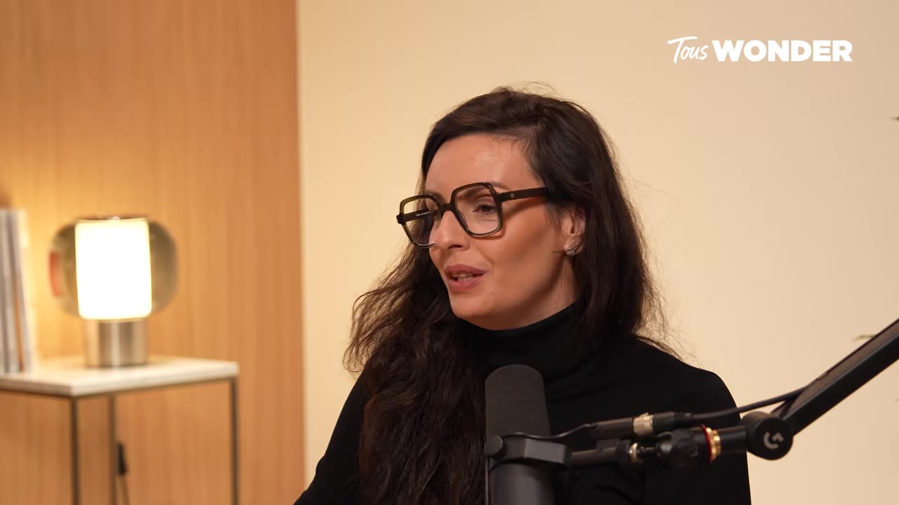 Famille nombreuse : comment Samira organise le quotidien de neuf enfants — Comment organiser le matin d'une famille de neuf enfants ? (11:20) Famille nombreuse : comment Samira organise le quotidien de neuf enfants — Comment organiser le matin d'une famille de neuf